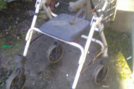 chodzik dla osob starszych z koszyczkiem regulo